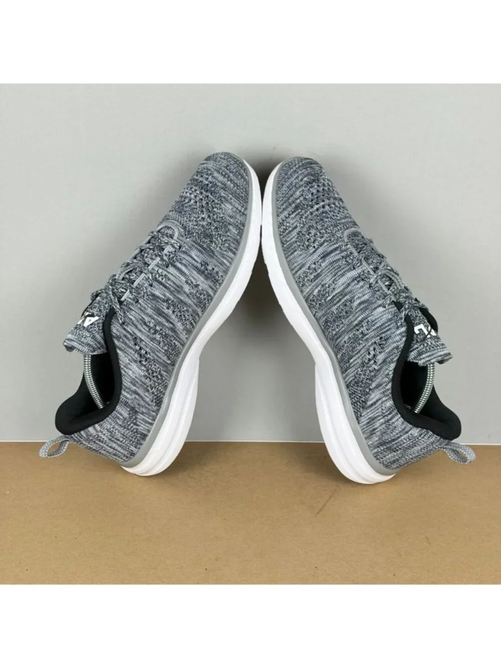 APL Techloom Pro Athletic Running Shoes Womens 10 Gray Heathered Knit Low Top